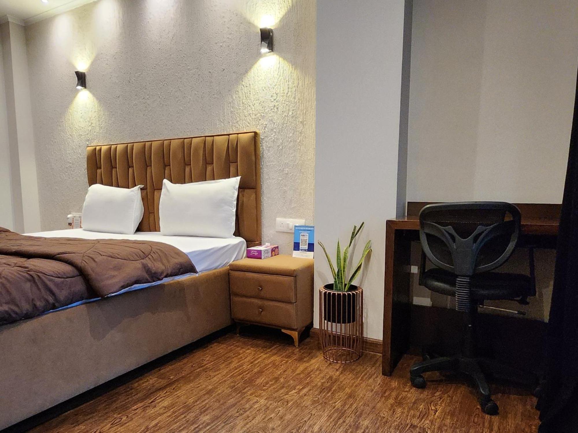 Hotel City Premier - Golf Course Road ,Gurgaon Bagian luar foto