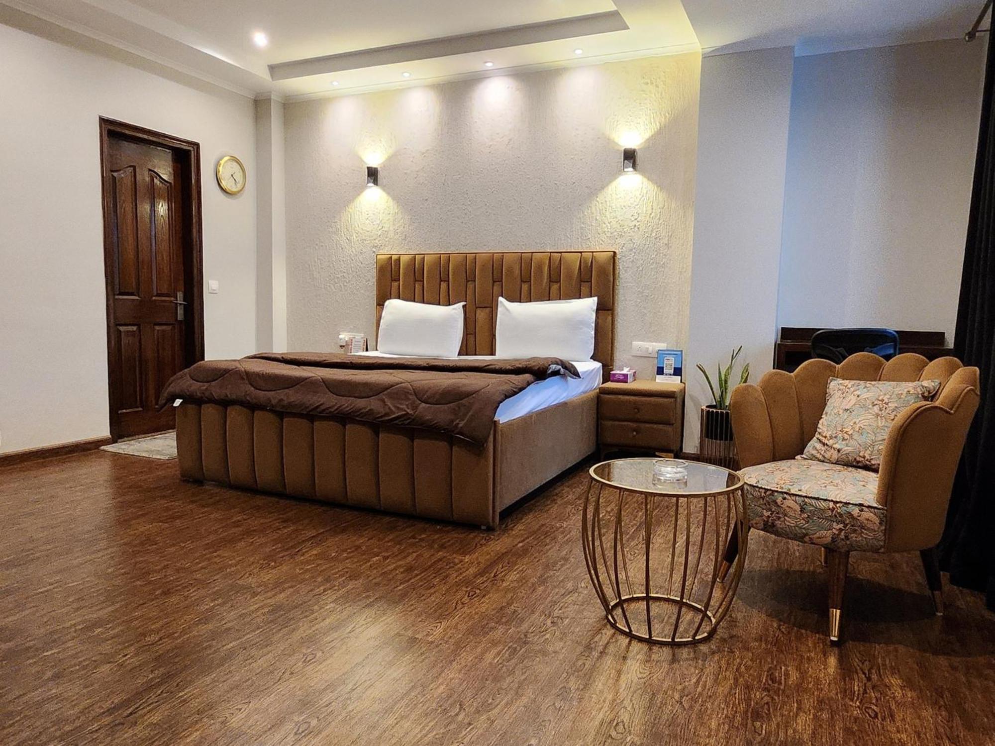 Hotel City Premier - Golf Course Road ,Gurgaon Bagian luar foto